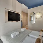 żurawie - Food Hall&stocznia By Downtown Hotel apartamentowy Gdańsk