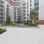 Zurawie - Food Hall & Stocznia By Downtown Gdańsk