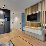 Hotel apartamentowy żurawie - Food Hall&stocznia By Downtown
