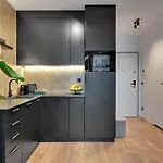 Hotel apartamentowy żurawie - Food Hall&stocznia By Downtown 3*