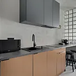żurawie - Food Hall&stocznia By Downtown Hotel apartamentowy Gdańsk
