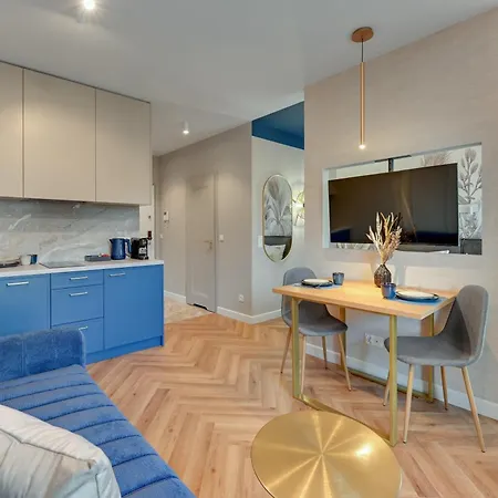 Zurawie - Food Hall & Stocznia By Downtown * غدانسك