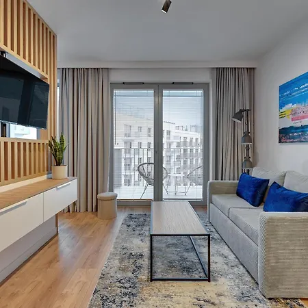 Zurawie - Food Hall & Stocznia By Downtown