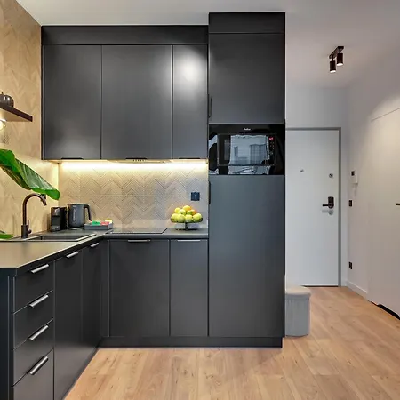 Apartment Zurawie - Food Hall & Stocznia By Downtown *