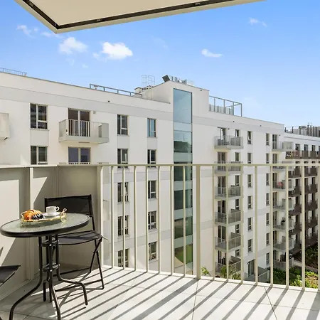 żurawie - Food Hall&stocznia By Downtown Hotel apartamentowy 4*