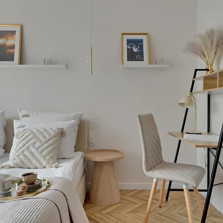 Zurawie - Food Hall & Stocznia By Downtown