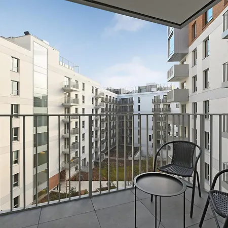 Zurawie - Food Hall & Stocznia By Downtown Aparthotel Danzig