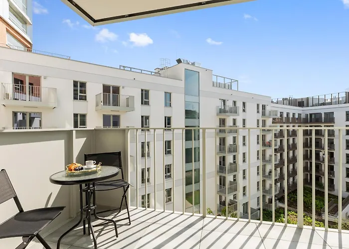 żurawie - Food Hall&stocznia By Downtown Hotel apartamentowy 4*