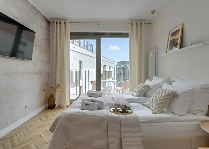 żurawie - Food Hall&stocznia By Downtown 4*